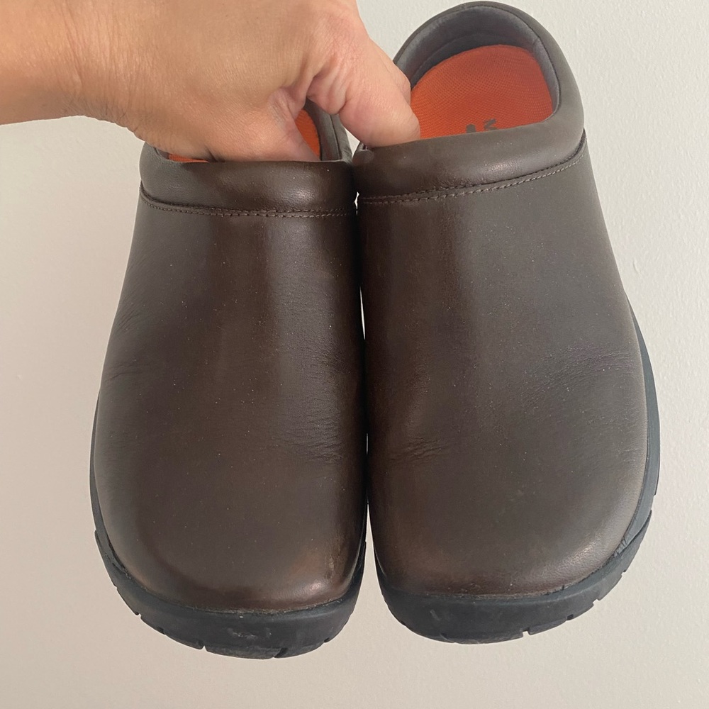 Merrel clogs